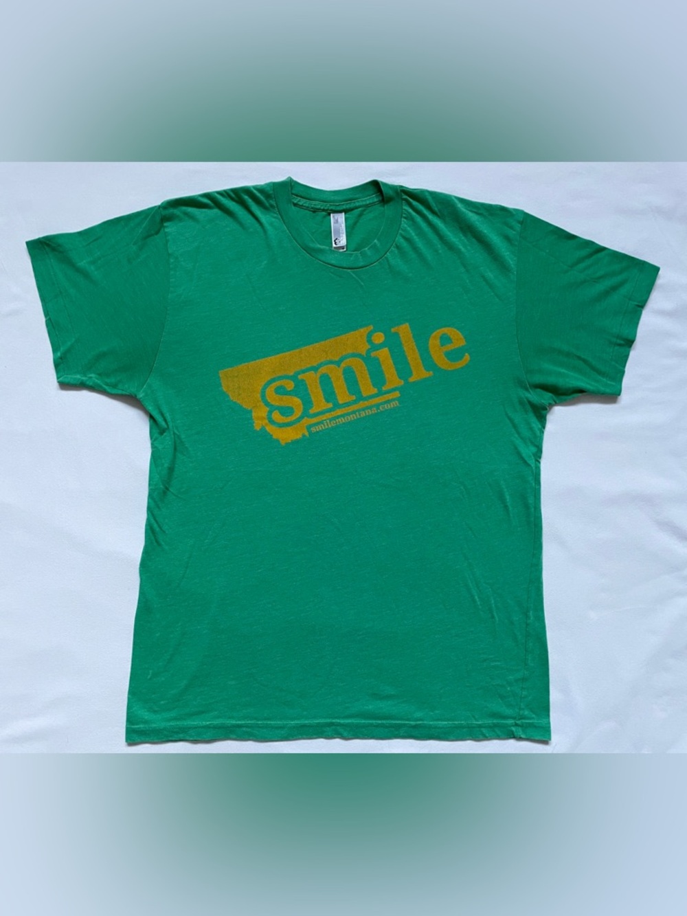 Vintage American Apparel Montana Smile Graphic Tee Shirt Green Medium